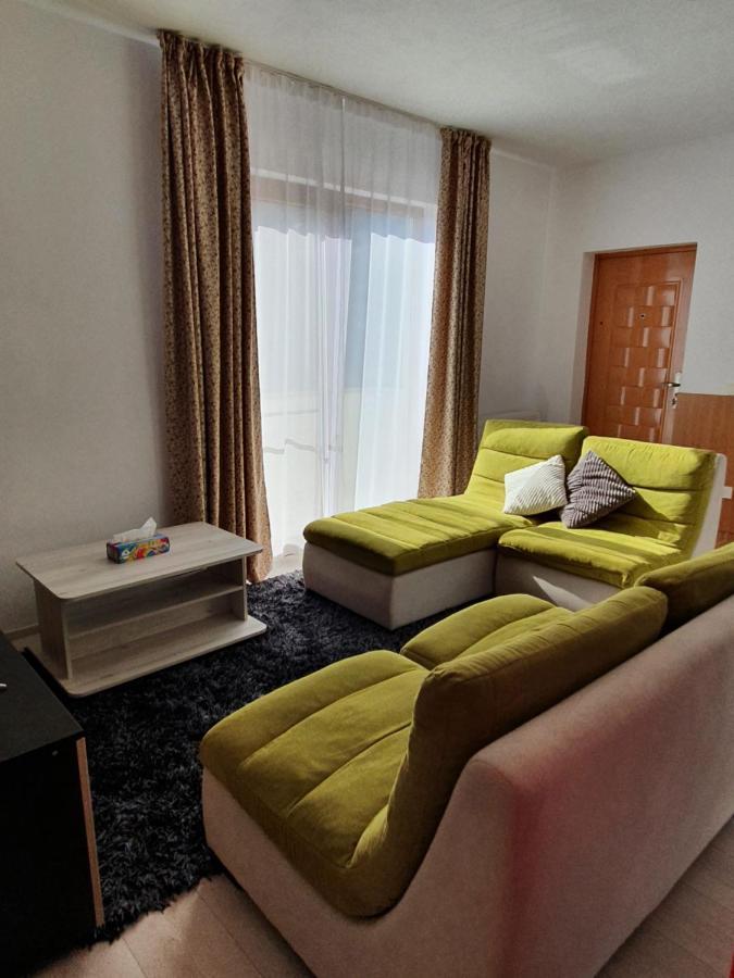 コドレアApartament La Casa In Curte Comunaアパートメント エクステリア 写真